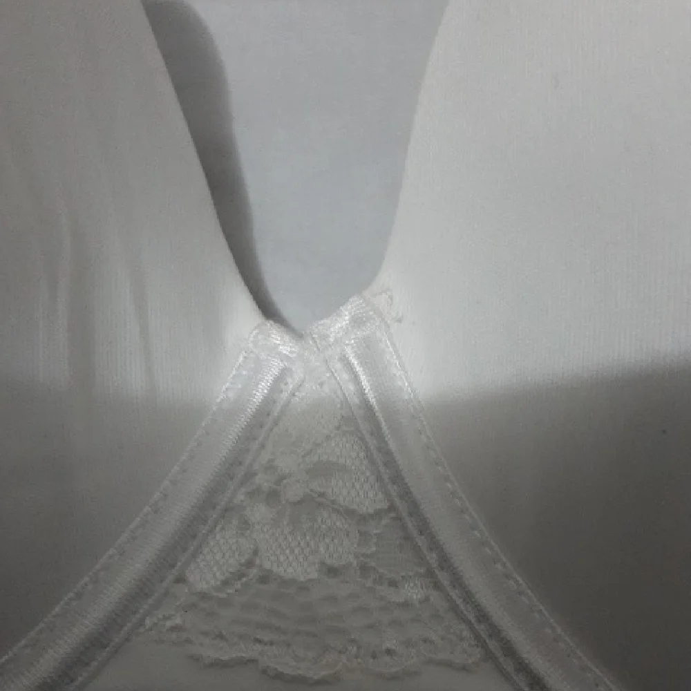 VANITY FAIR RADIANT SMOOTH Elegant‎ White Women's 44C Bra